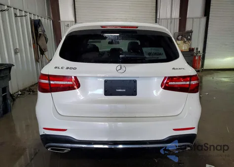 2019 Mercedes-Benz Glc 300 4Matic z USA, uszkodzony, nr VIN WDC0G4KB4KV195666